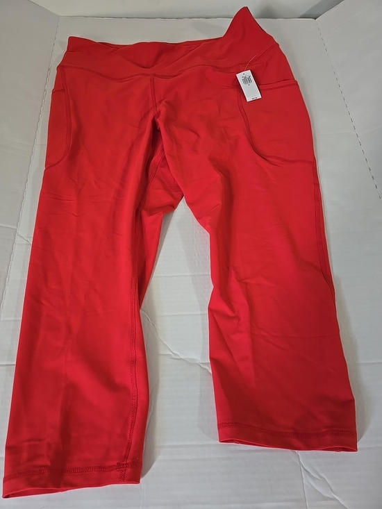 Old Navy Pants - Old Navy Red Cropped Active Capri Pants